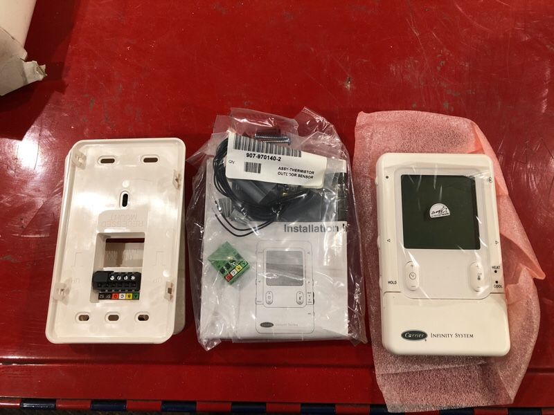 Carrier infinity thermostat SYSTXCCUID01–V