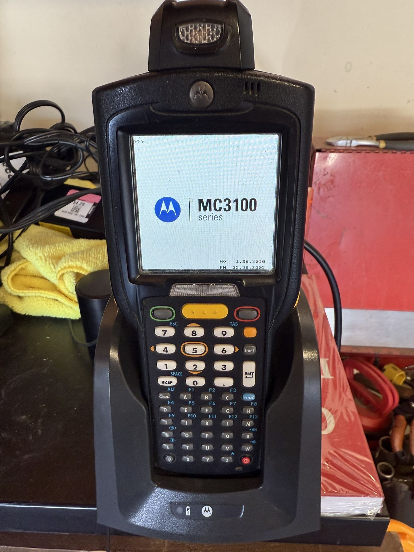 SYMBOL MOTOROLA MC3100-RL4S03E00 HANDHELD BARCODE SCANNER -untested With Cradle