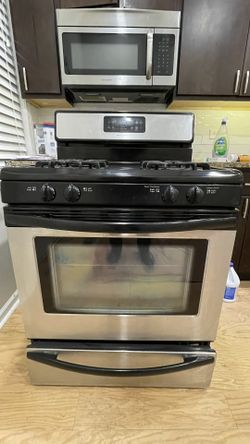 Stove And Dishwasher