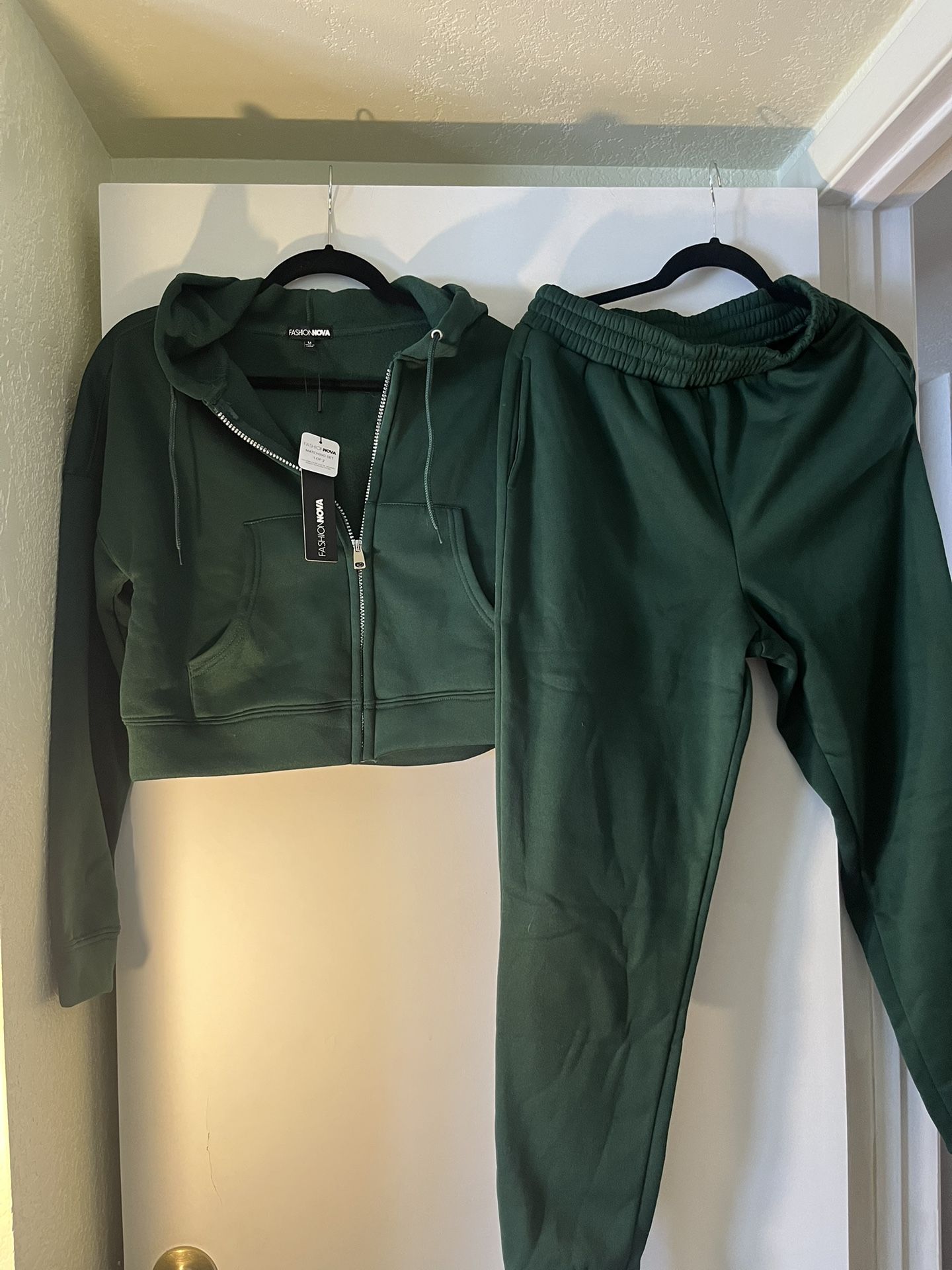Green Cropped Jogger Set