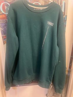 Privé Alliance Men's XL Green Crew Neck Pullover Sweatshirt Fleece 1992 Graphic; Slightly Stained