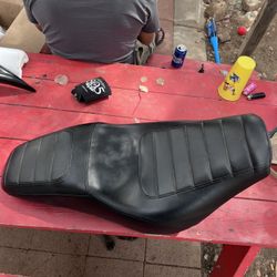 2018 Harley Davidson Lowrider  Seat 
