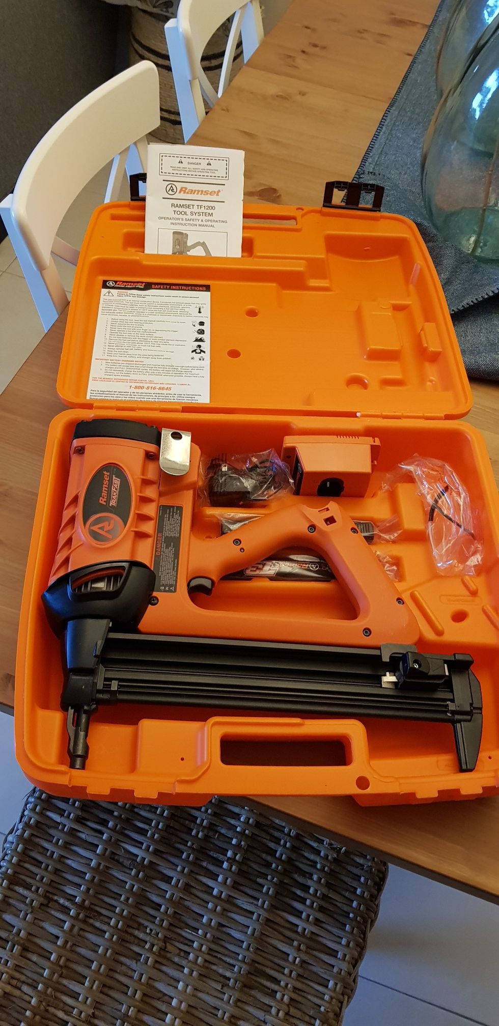 Brand New in a Box Ramset TF1200 Nail Gun Set