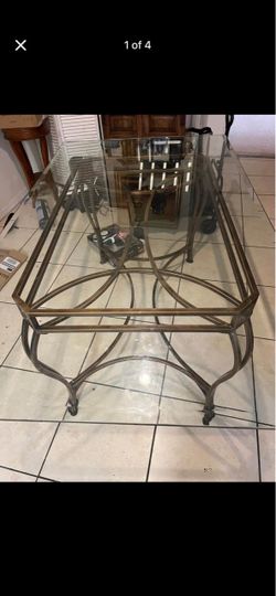 Dining table + 6 chairs