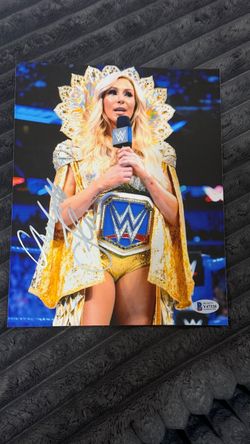 Charlotte Flair Autographed 8x10 Photo (Beckett Authenticated)