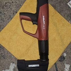 HILTI NAIL GUN