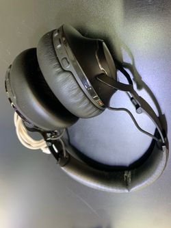 JBL hi- Performance Headphones CLUB950NC, lightly Used