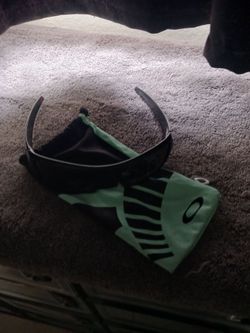 Oakley liberty edition glasses.