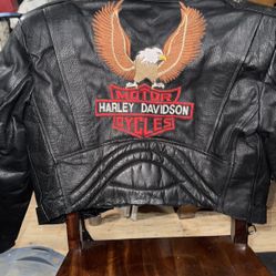 Woman’s Harley Davison Jacket Vintage 