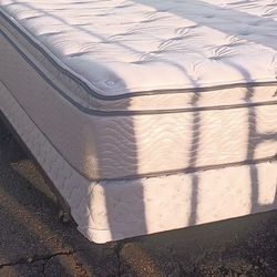 Queen Size Mattress Set 