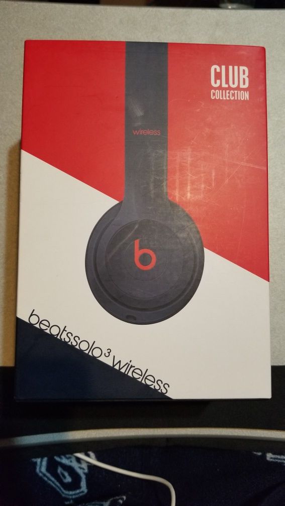 Beats solo 3 Wireless Club Navy Collection On Ear Bluetooth Apple Beats By Dre