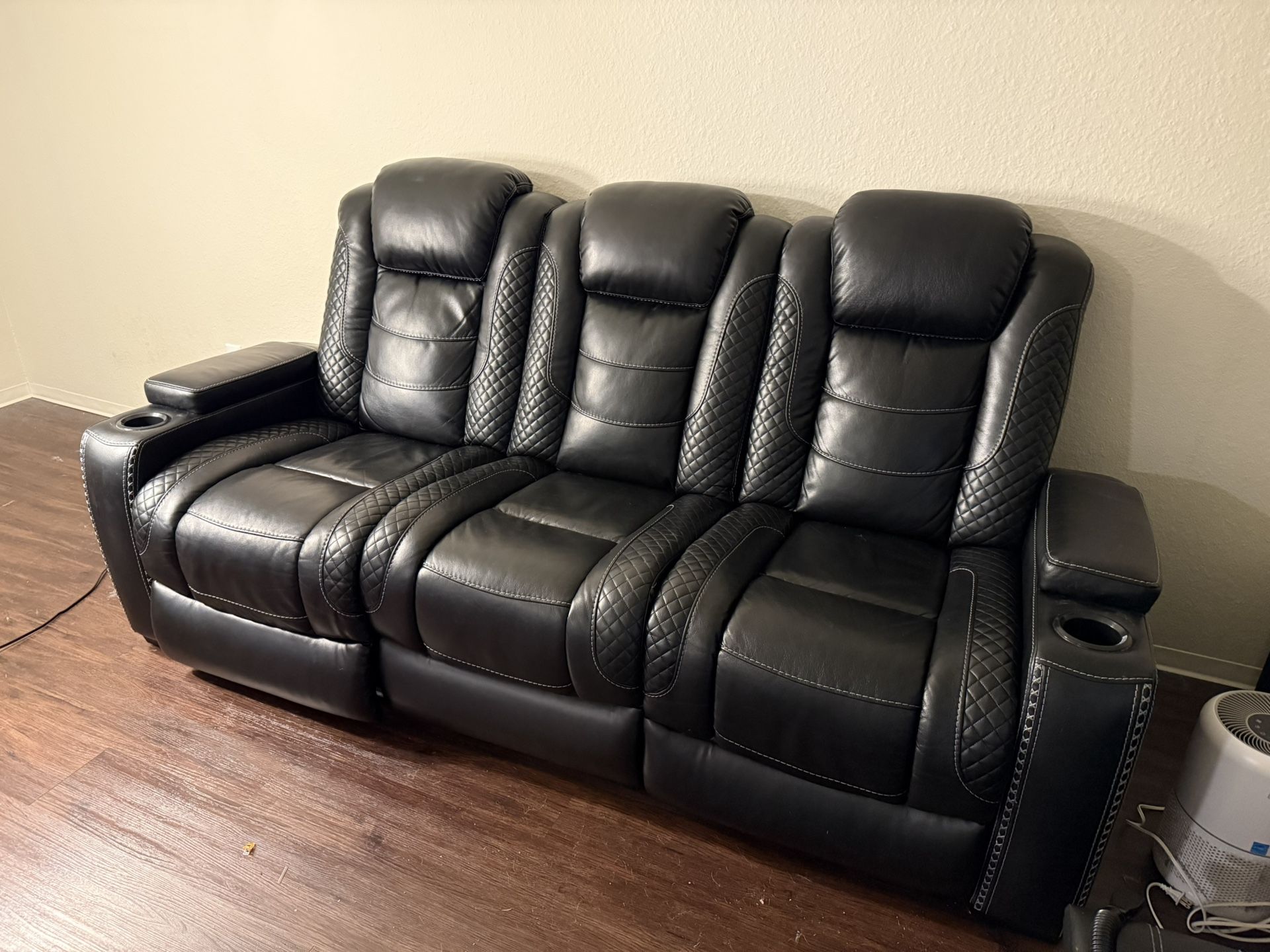 Electric Reclining Couch