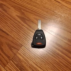 Chrysler, Dodge, and Jeep OEM Replacement Remote Key - 4 Button w/ Hatch

