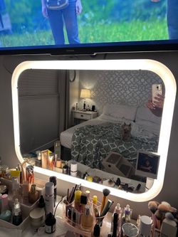 Vanity mirror 22x34