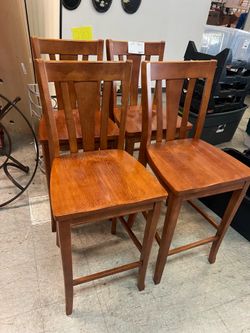 Bar stools / counter chairs / 4 chairs /solid wood