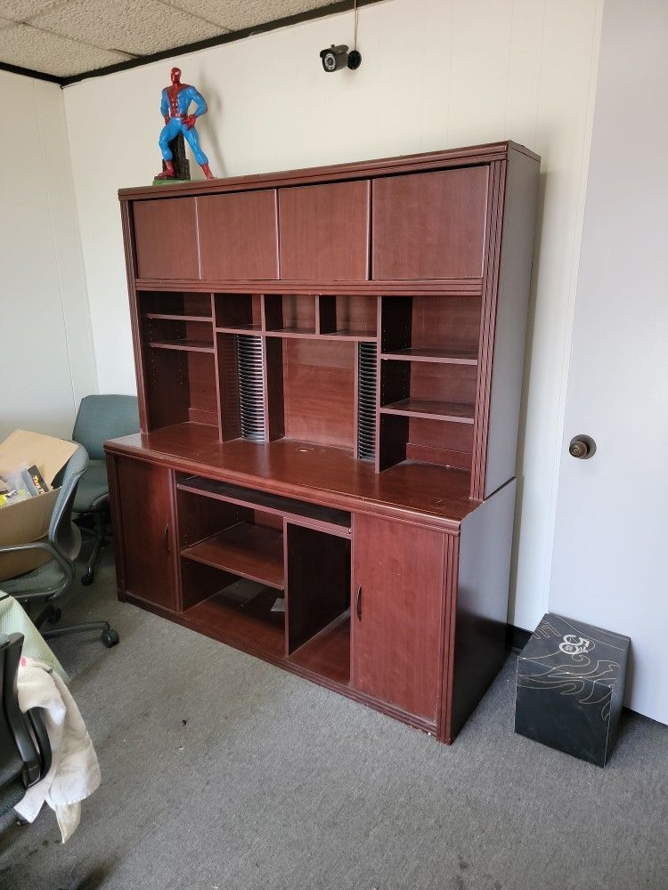 Nice Office /Home Shelves
