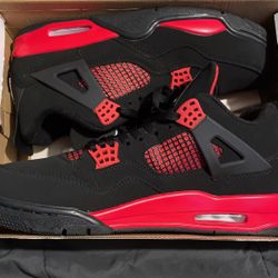 Red Thunders