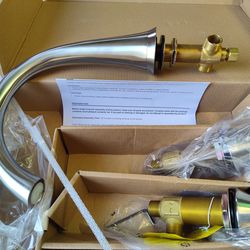 Jacuzzi Piccolo 2 handle deck mount Roman Bathtub Faucet In Brushed Nickel