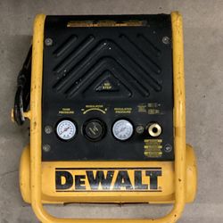 Dewalt  D55140 Air compressor