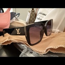 Women’s Sun Glasses