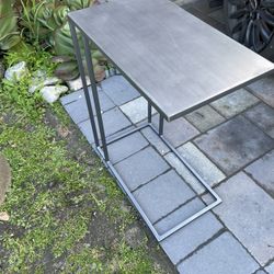 Solid Metal C-Table