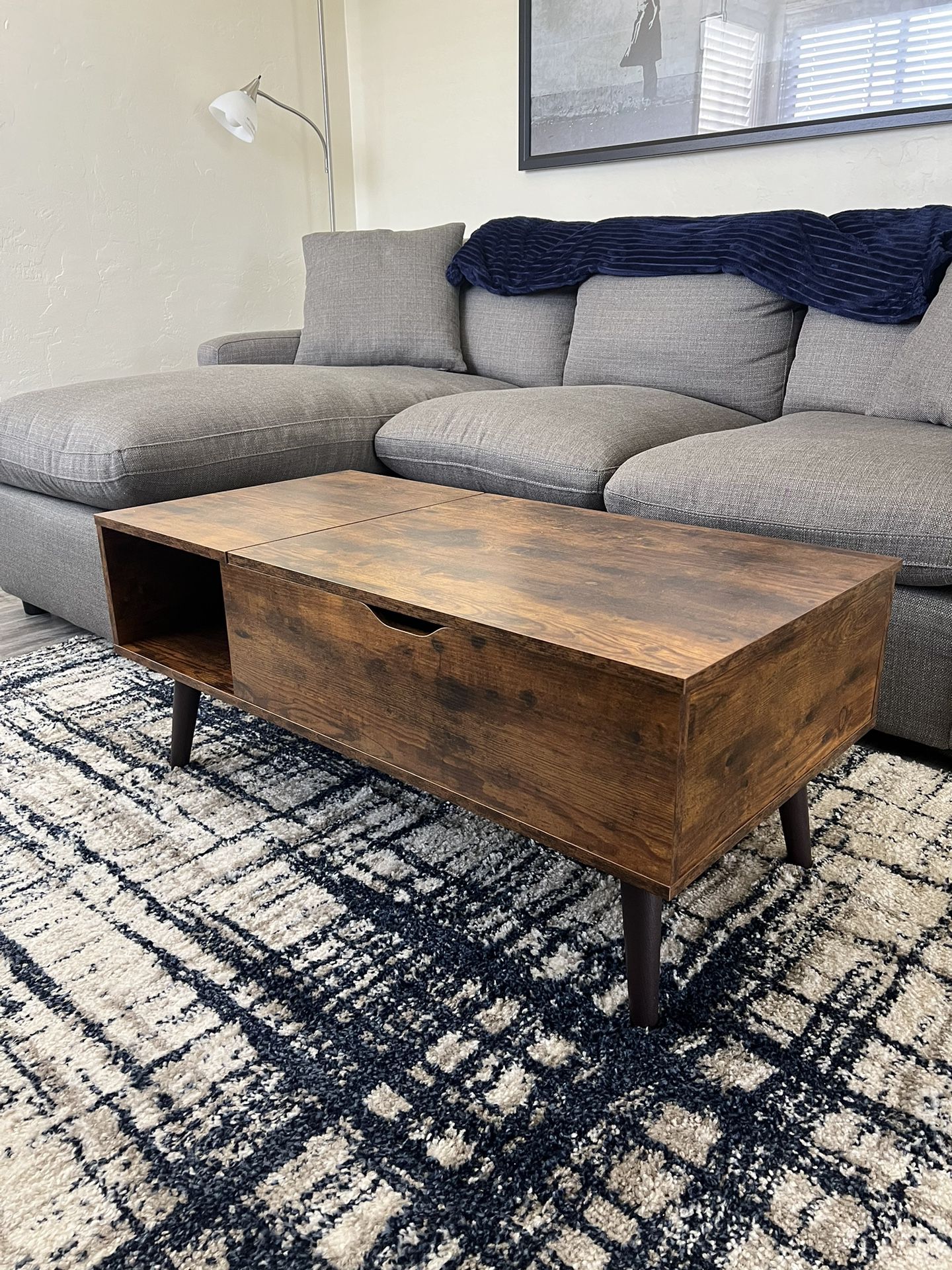 Coffee Table ( BRAND NEW )