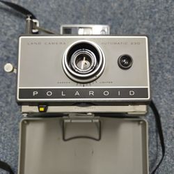 Polaroid 230 Automatic Land Camera Instant Camera