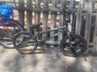 Mongoose bmx