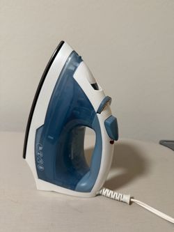 Steam Iron White and Blue