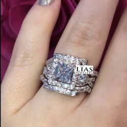 New 18k White Gold Wedding Ring Set 