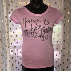 Size medium pink West Virginia Home is where the heart is t-shirt