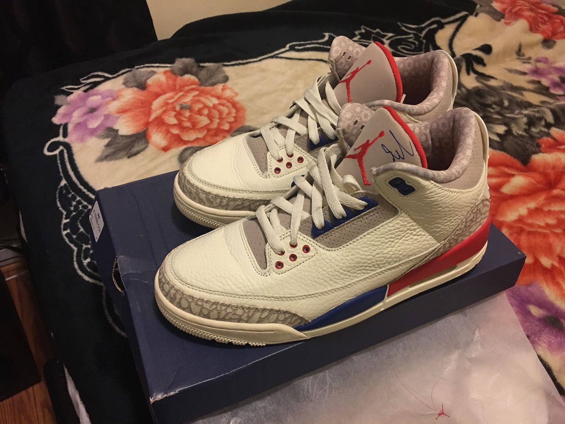 Air Jordan 3 international Flight Size 9 Men