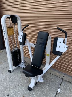Body Solid Pec Fly/ Pec Deck Machine - 200 Lb Weight Stack