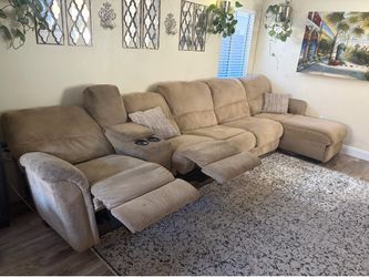 Couch with recliners and pull out bed