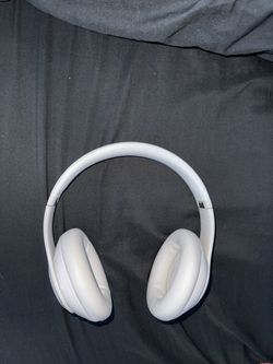 Beats Studio Pro - Wireless Bluetooth Noise Cancelling Headphones - Personalized Spatial Audio, USB-C Lossless Audio, Apple & Android Compatibility, U