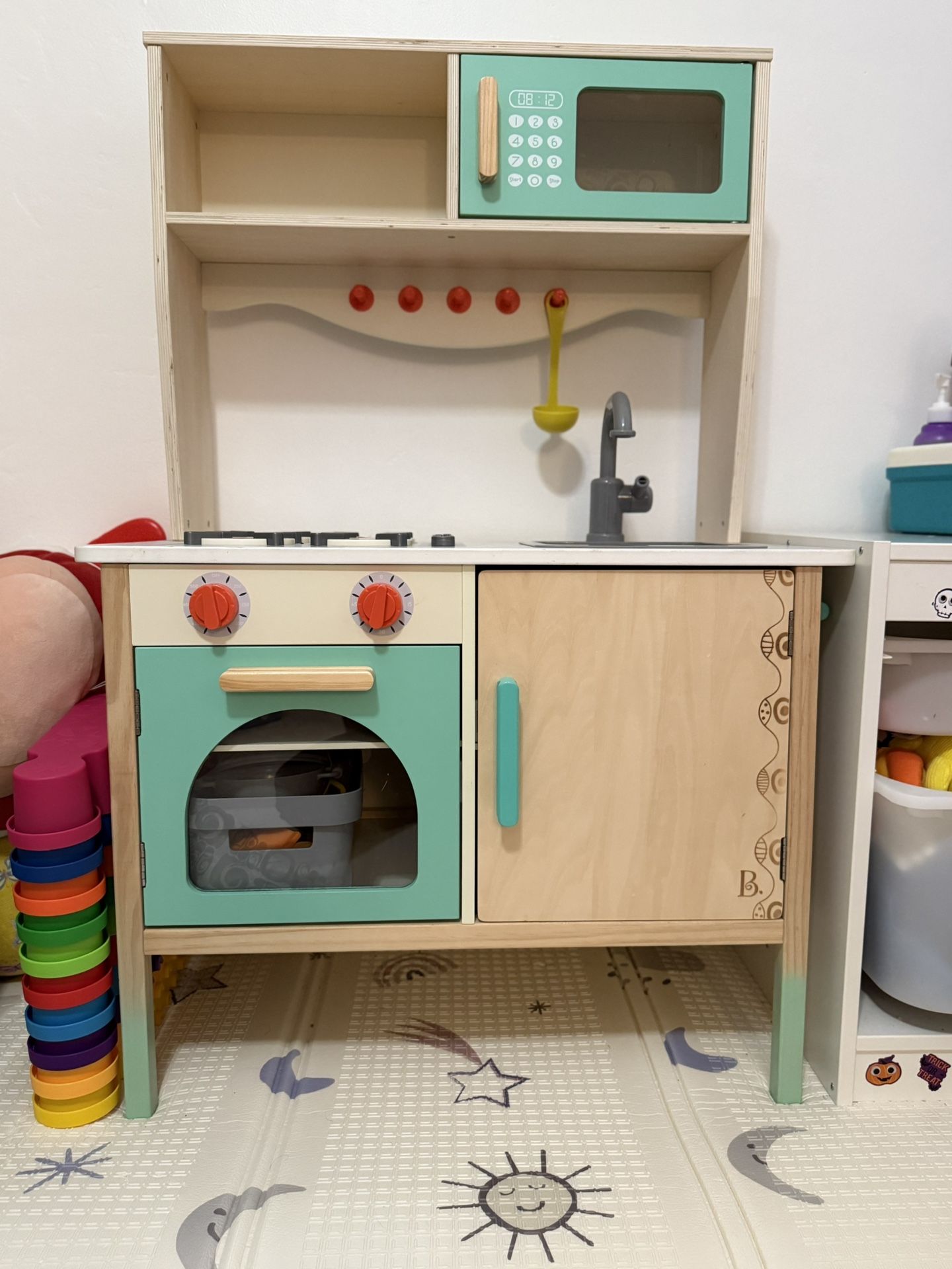 Kids Play Kitchen 