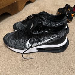 Nike Flyknit Air Max Racer