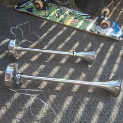 Vintage Fiamm Air Horn Pair 