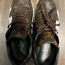 Louis Vuitton Run Away Sneakers Men Size 4.5 $600