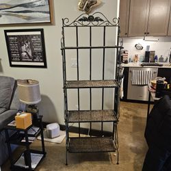 Foldable Rustic Wicker Rack