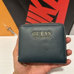 Small Guess Wallet 
