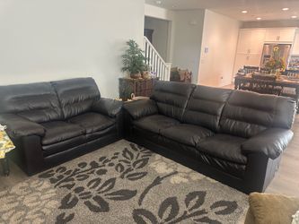 Leather sofa and loveseat