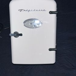 Frigidaire Mini Refrigerator Ivory Retro Small Cooler 36 Watt 12v Camping Make Up Wax Fridge