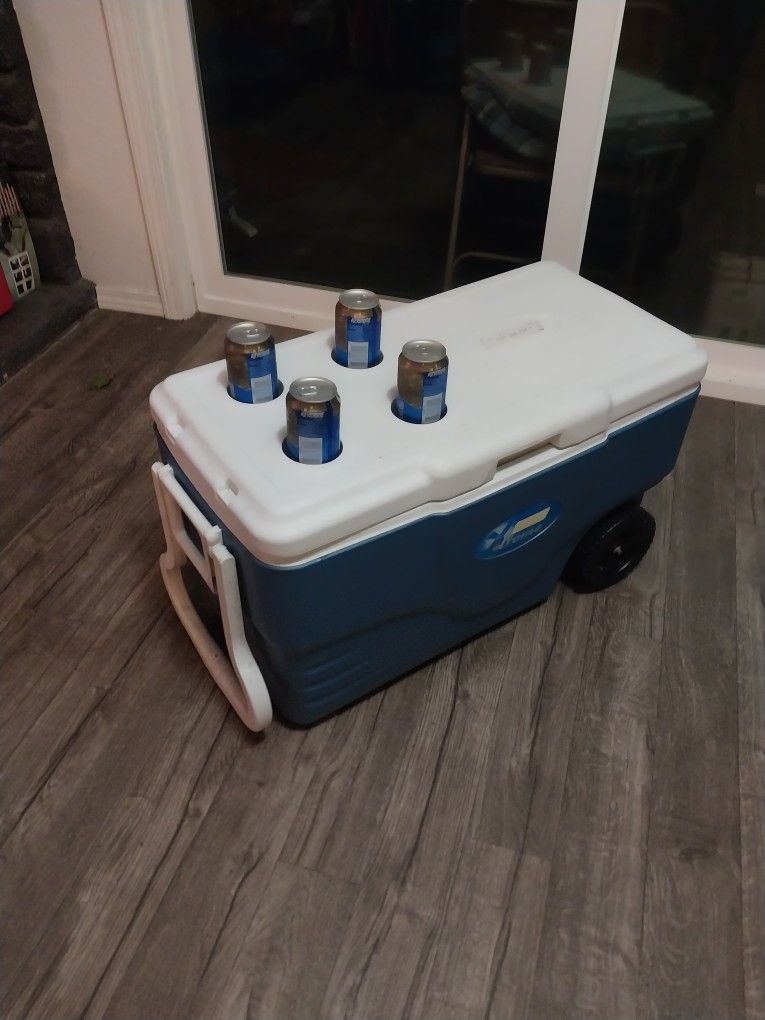 Large Coleman Cooler With Wheels And Handle