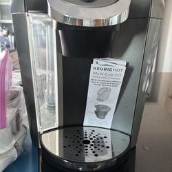 Keurig Coffee Maker With Accessories /coffee