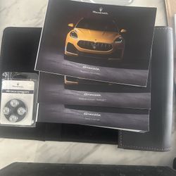 Maserati Grecale 2023 Kit De Auxilio Y Manuales 