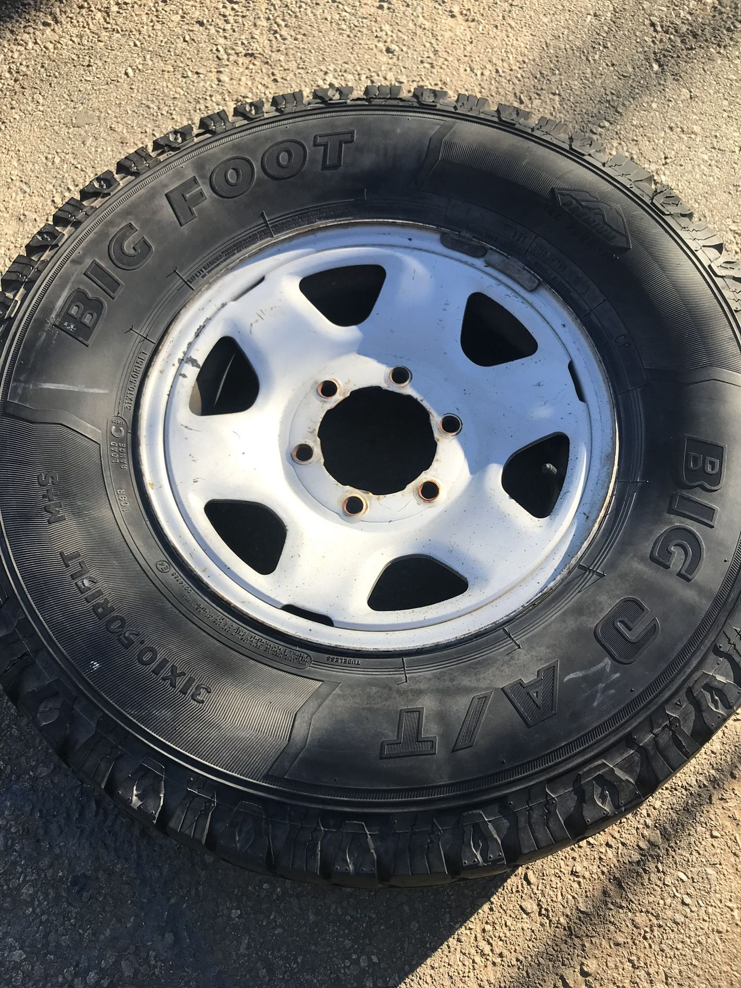 Toyota Pickup Spare Tire 