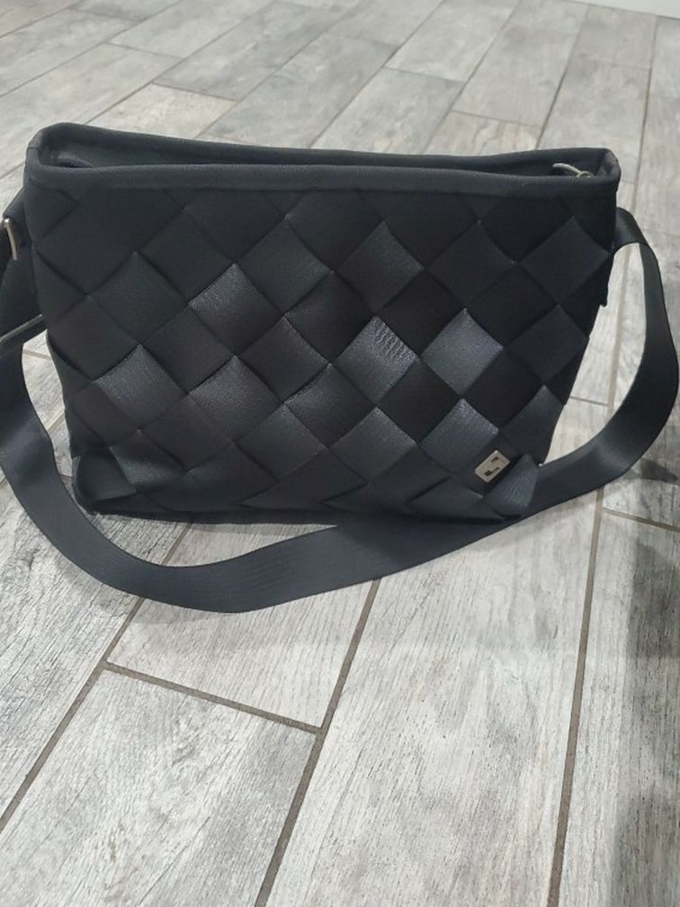 Gray Messanger Maggie Seatbelt Bag