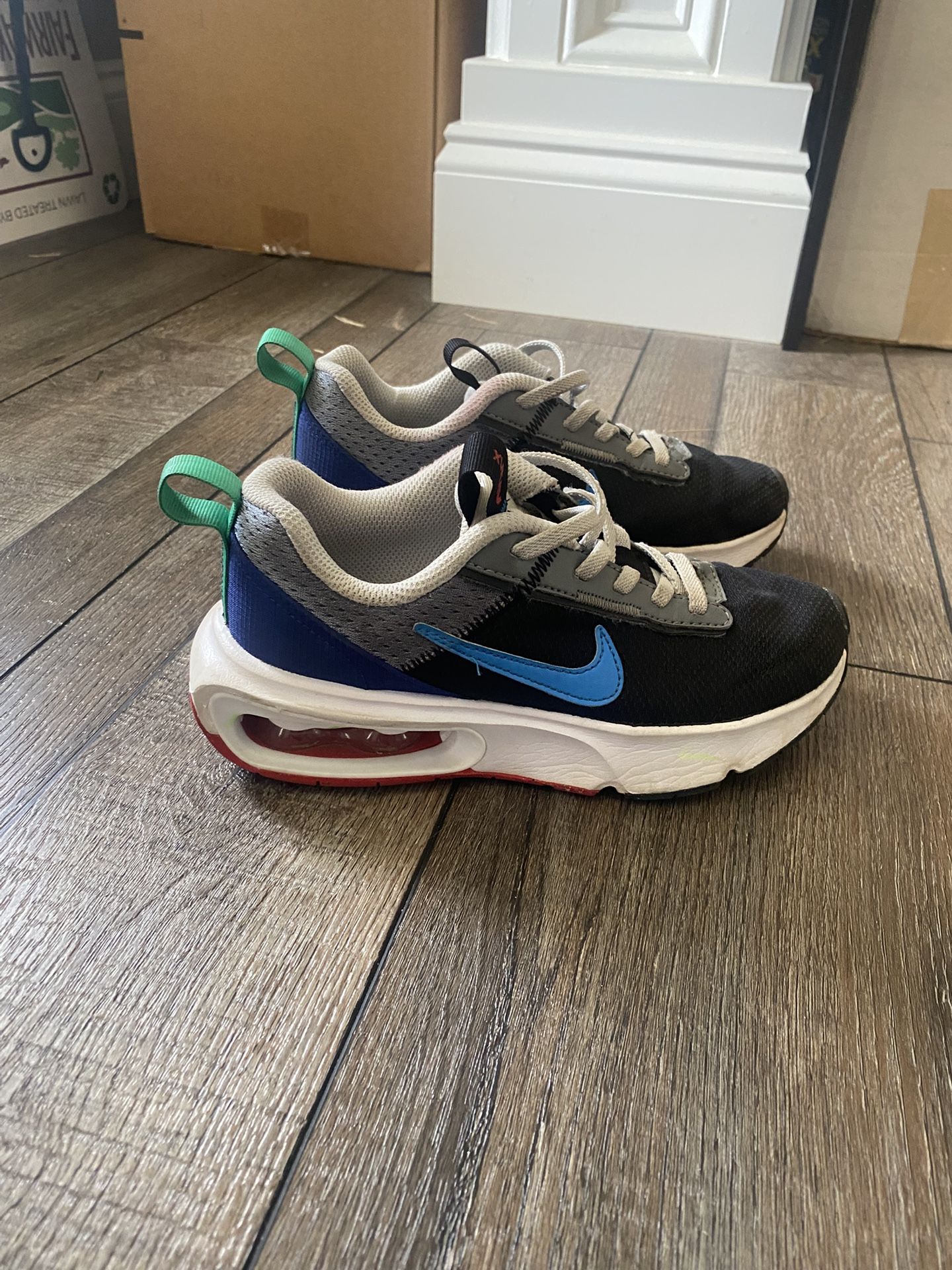 Boys Nike Running Shoes