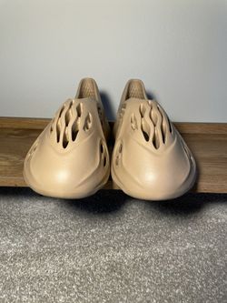 Yeezy Foam RNNR Ochre Size 12 - VNDS - Adidas Foam Runner for Sale in Fall  City, WA - OfferUp